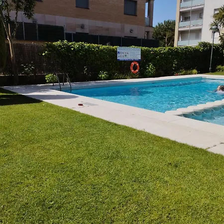 Apartment Vibrant Near Lloret